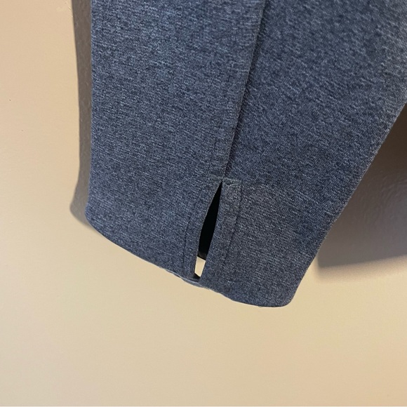 The North Face Dark Gray hoodie size Large - Picture 3 of 5